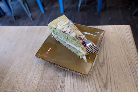 Suttons Bakery photo 4